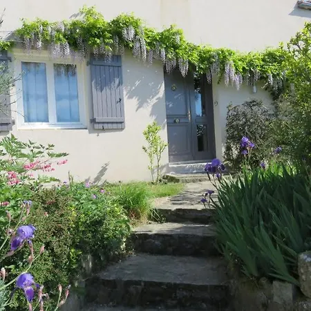 Chez Pierre Et Caroline 3* 莱塞比耶