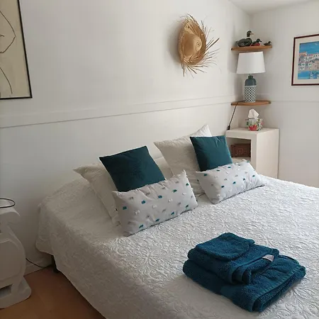 Chez Pierre Et Caroline 住宿加早餐酒店 3*