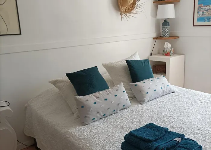 Chez Pierre Et Caroline Couette-café 3*